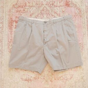 Roundtree & Yorke, Men’s Light Gray Flat Front Shorts